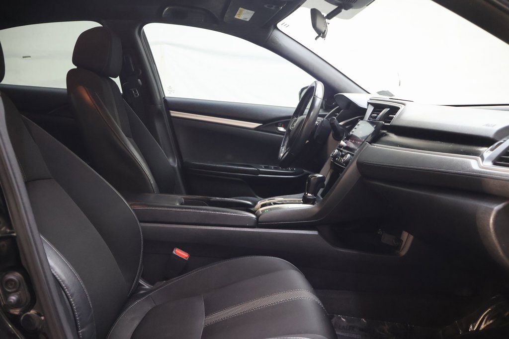 Used 2019 Honda Civic Sport image 9