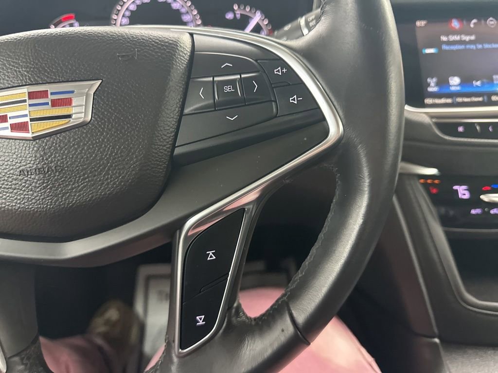Used 2017 Cadillac XT5 Luxury FWD image 36