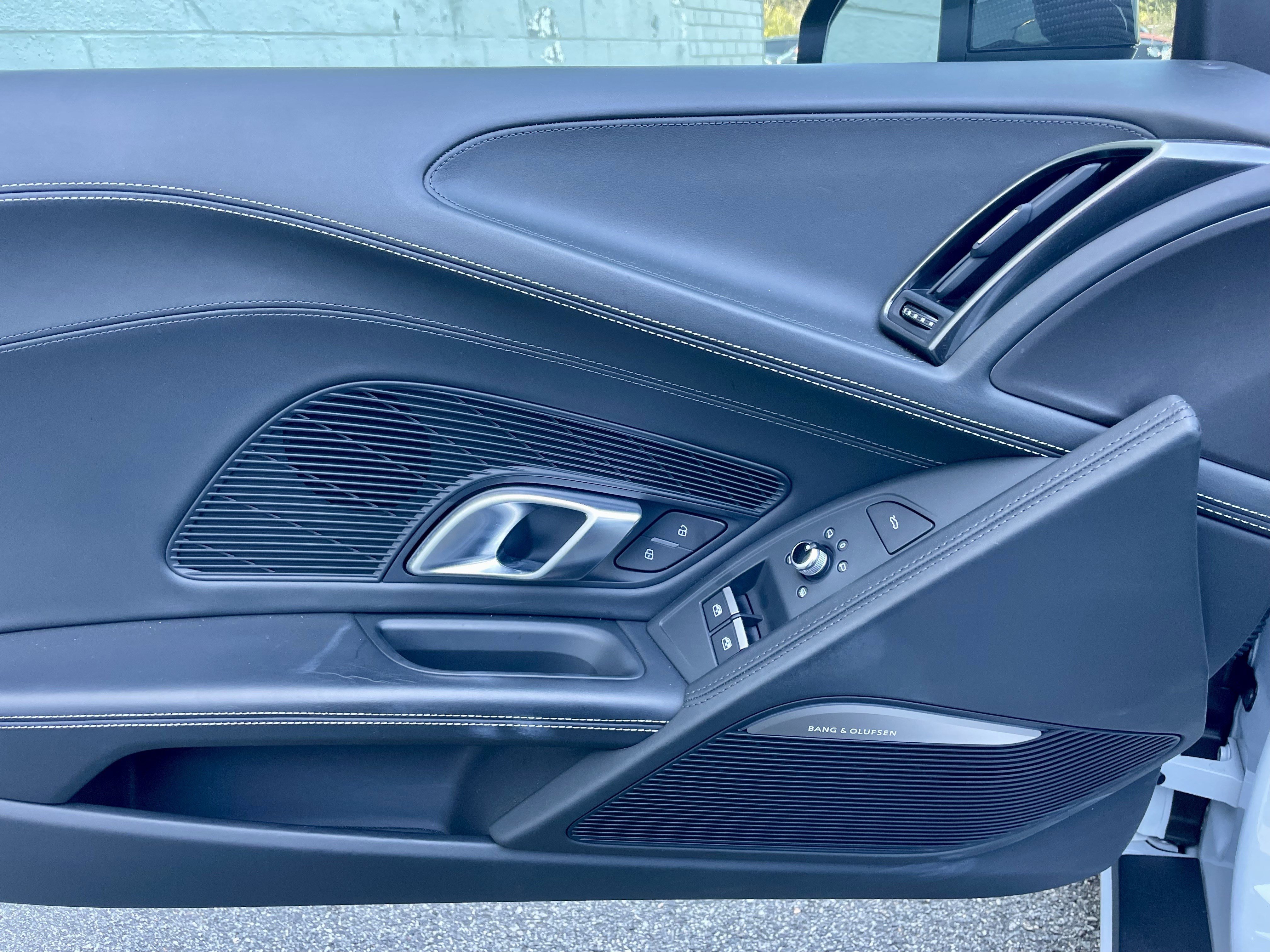 Used 2018 Audi R8 V10 AWD/4WD image 12