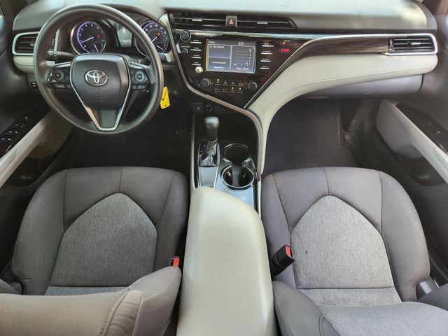 Used 2018 Toyota Camry LE FWD image 25