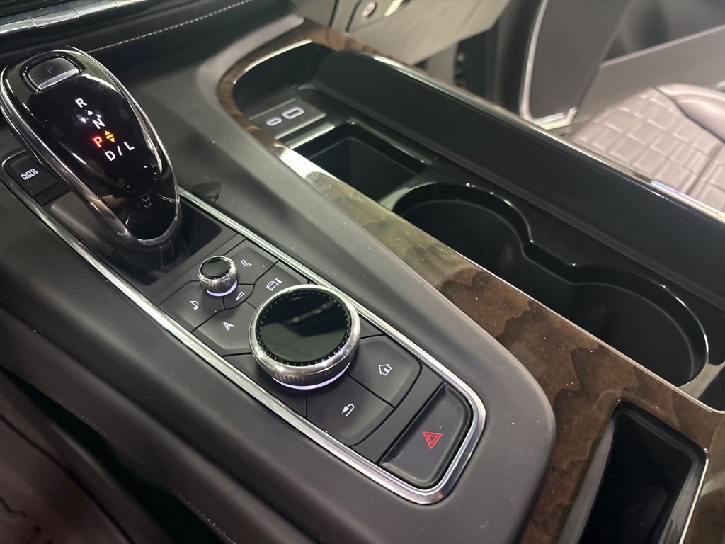 Used 2024 Cadillac Escalade Sport Platinum image 26