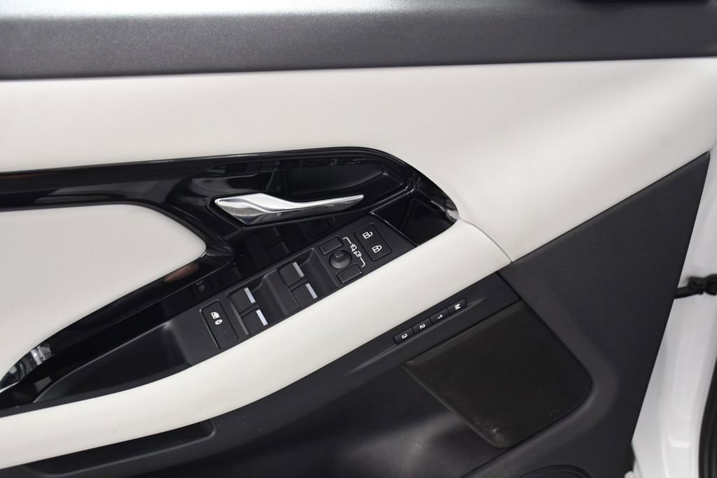Used 2024 Land Rover Range Rover Evoque S image 15