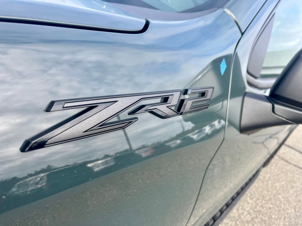 New 2026 Chevrolet Silverado 1500 ZR2 AWD/4WD image 9