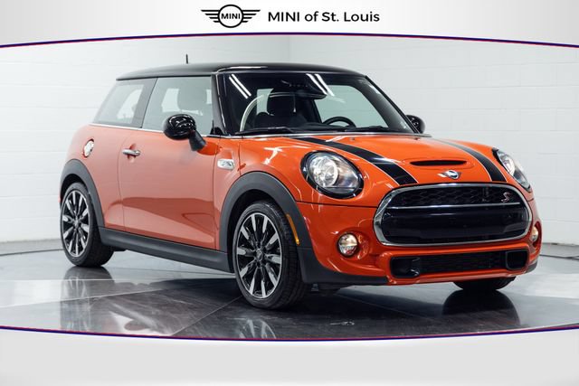 Used 2019 MINI Cooper S FWD image 1