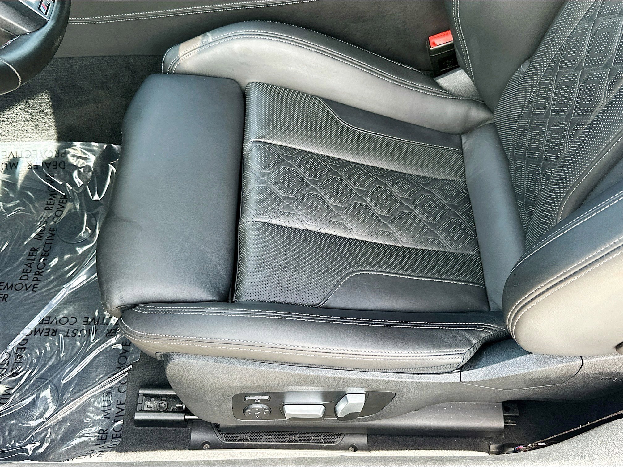 Used 2022 BMW M8 Competition w/ Driving Assistance Package image 19