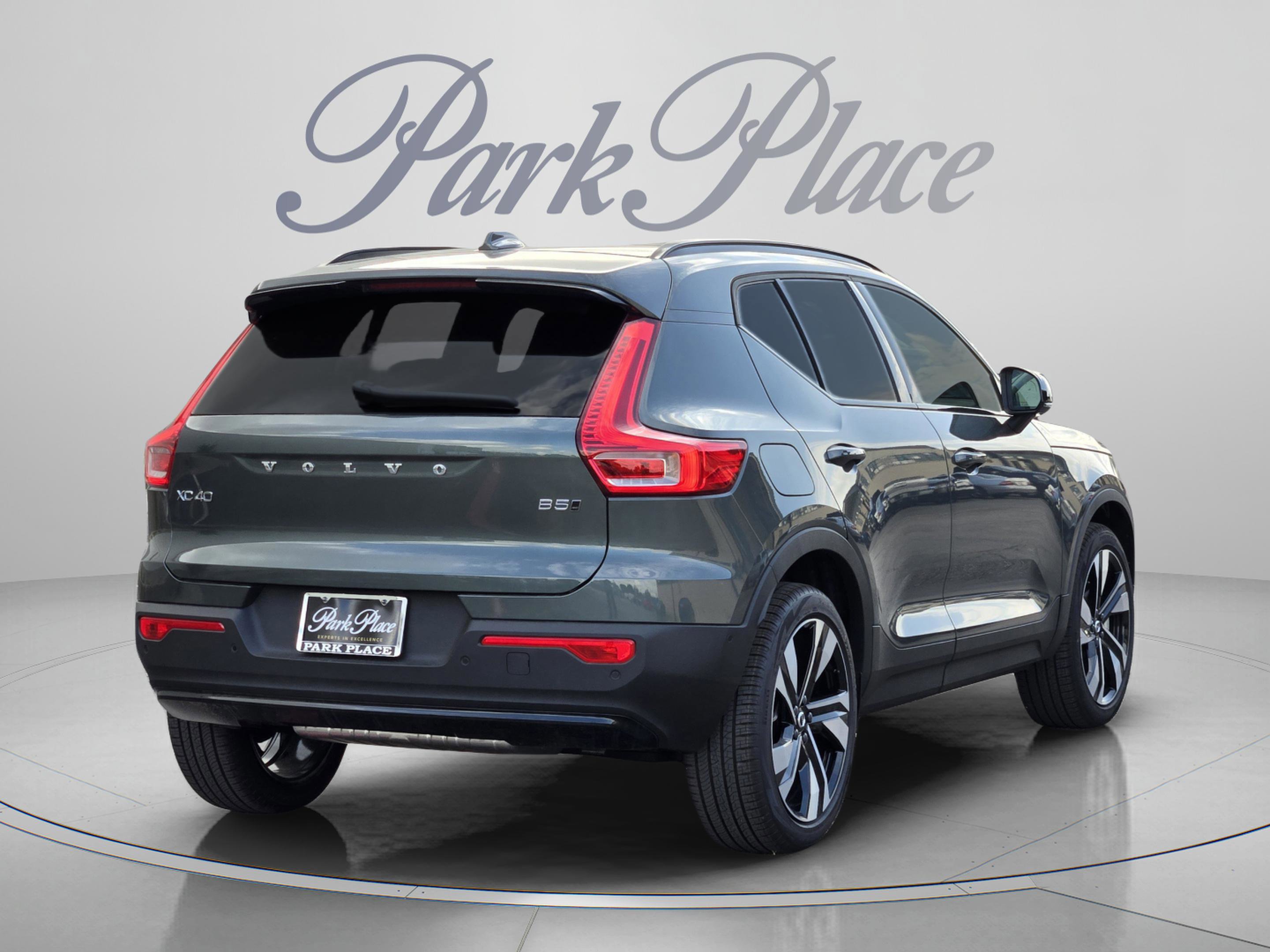 New 2026 Volvo XC40 B5 Ultra w/ Protection Package Premier AWD/4WD image 6