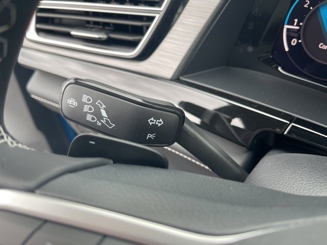 New 2025 Volkswagen Atlas Cross Sport SE image 19