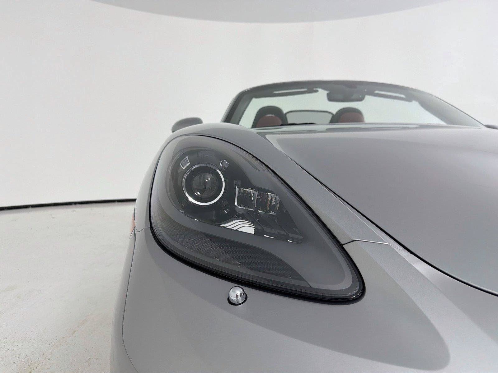 Certified 2024 Porsche 718 Boxster RWD image 36