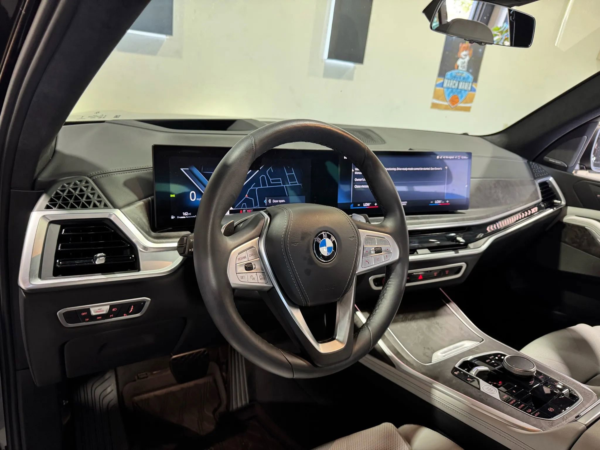 Used 2023 BMW X7 xDrive40i w/ Premium Package image 10