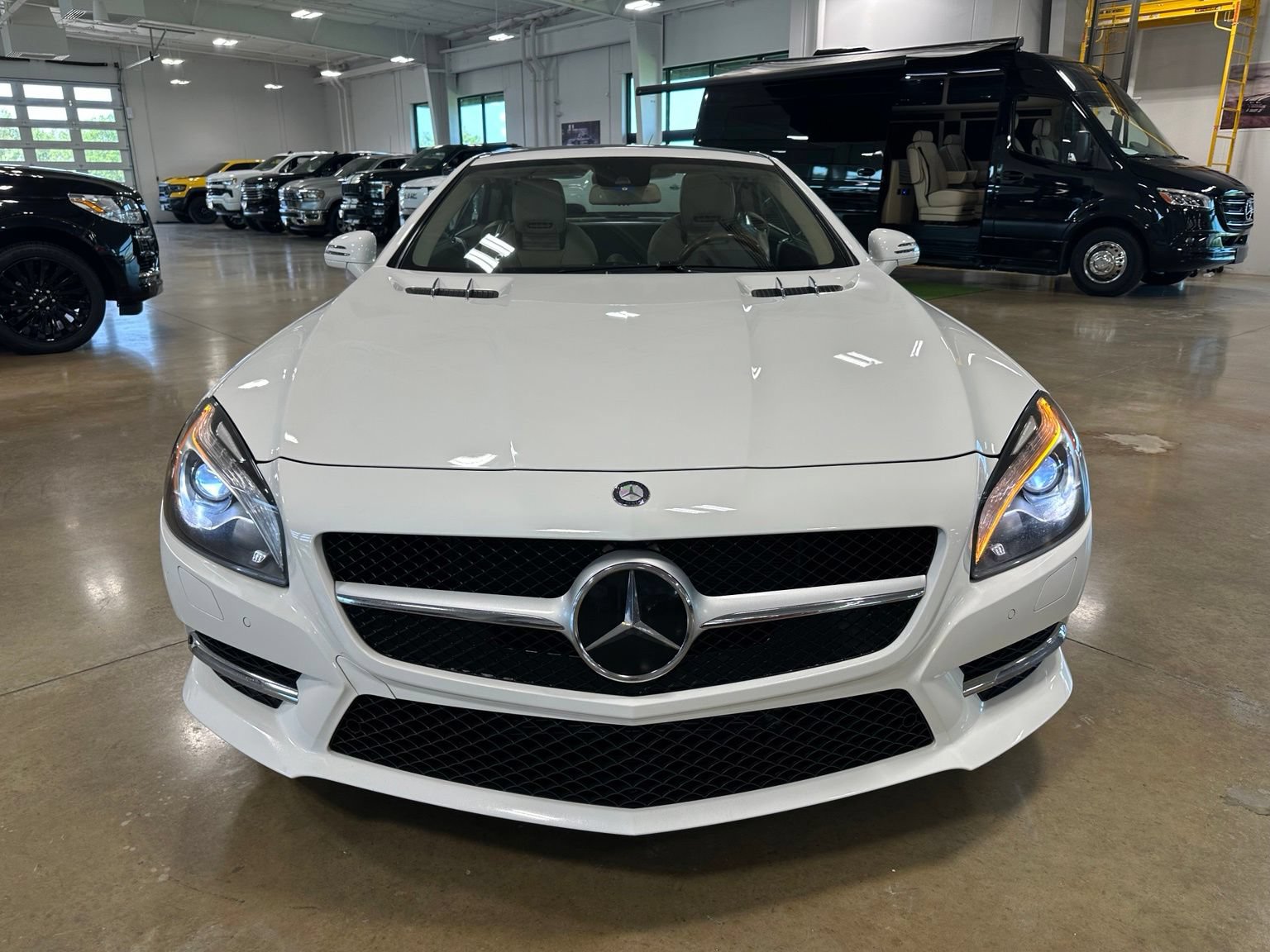 Used 2016 Mercedes-Benz SL 550 image 5