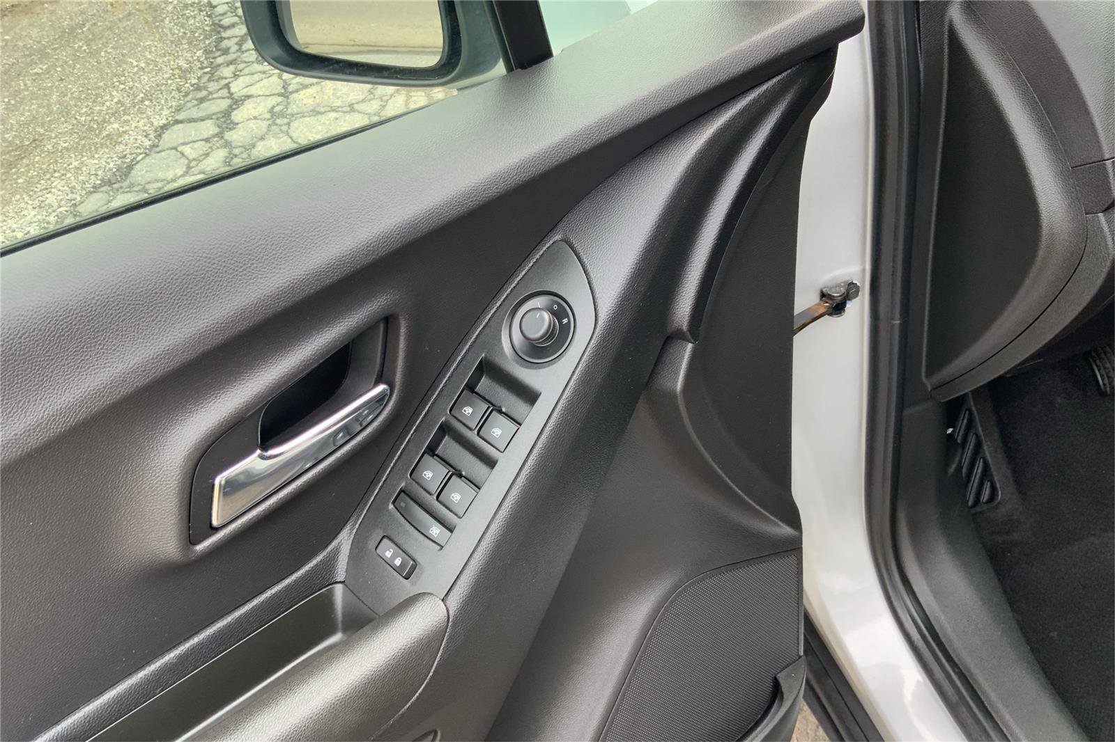 Used 2019 Chevrolet Trax LT image 20