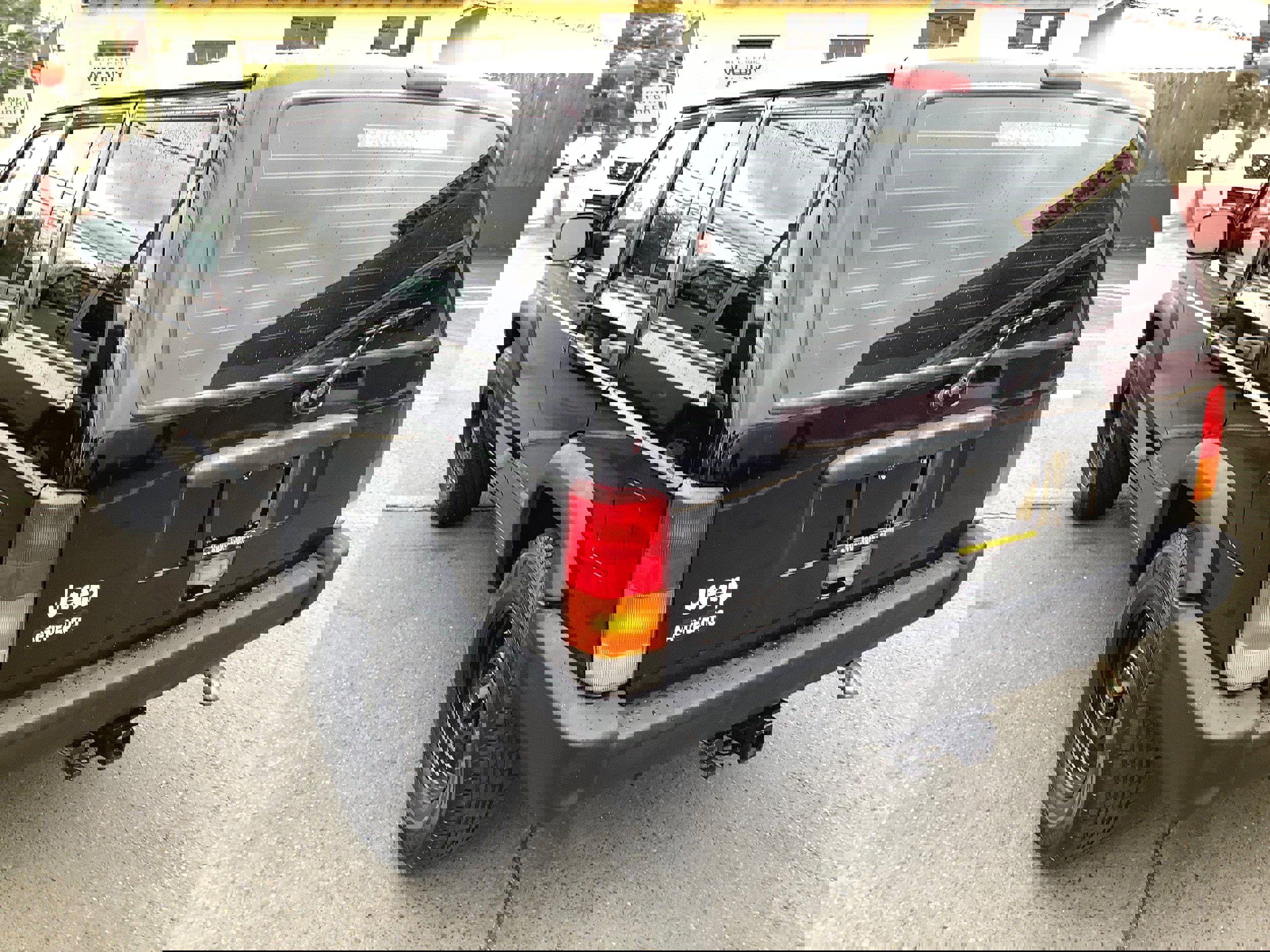 Used 2000 Jeep Cherokee SE image 6