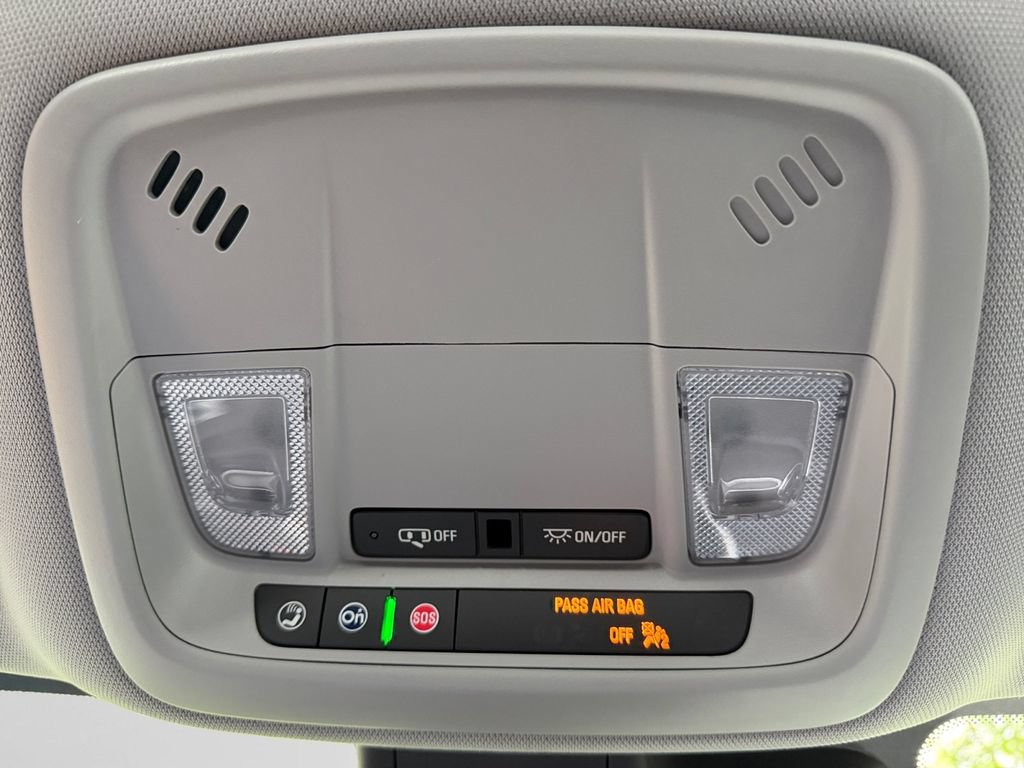 Used 2023 Chevrolet Malibu LT FWD image 19