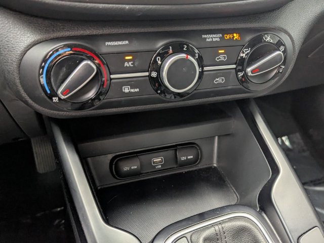 Used 2020 Kia Soul LX FWD image 24