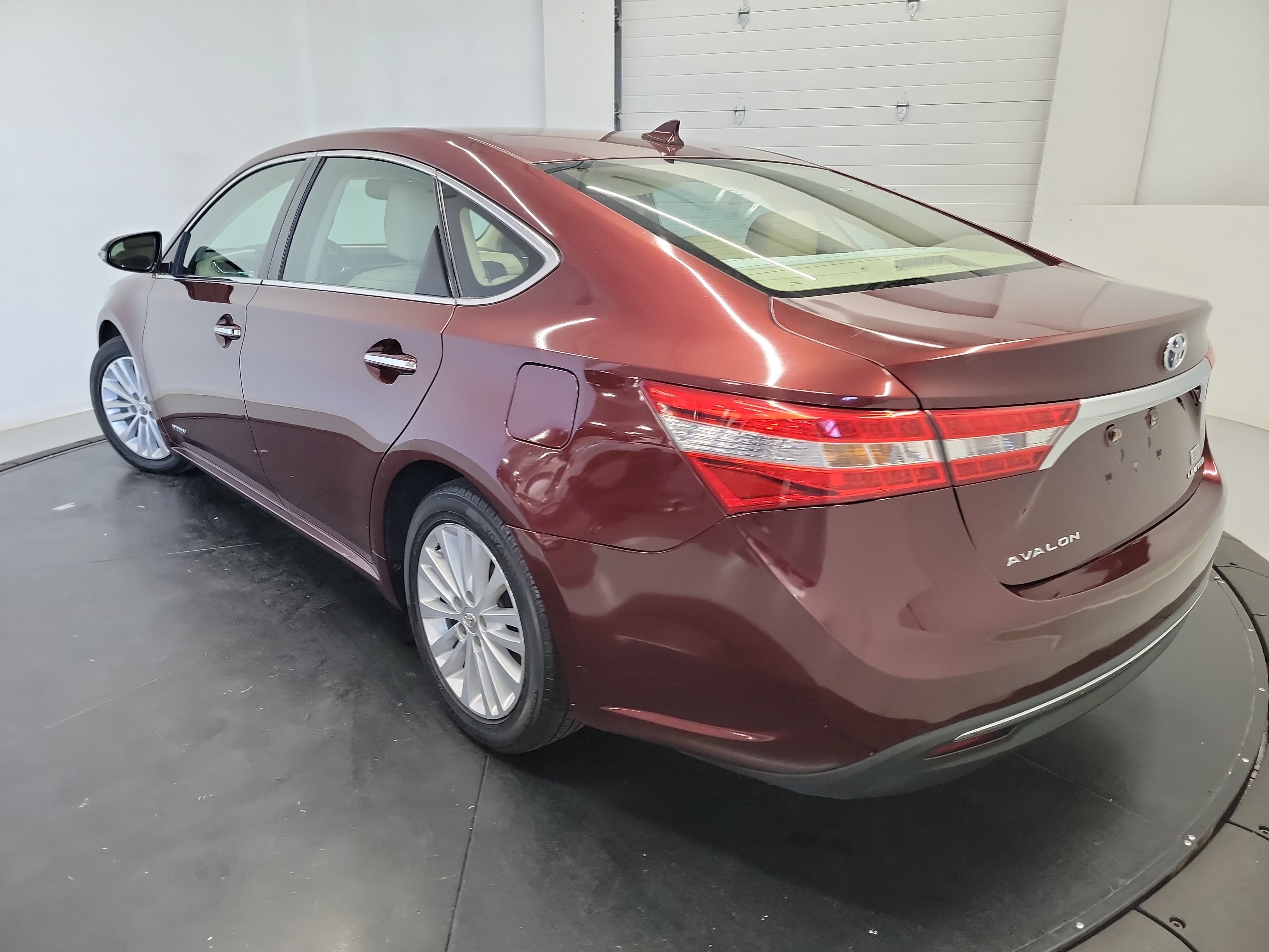 Used 2014 Toyota Avalon Limited FWD image 6