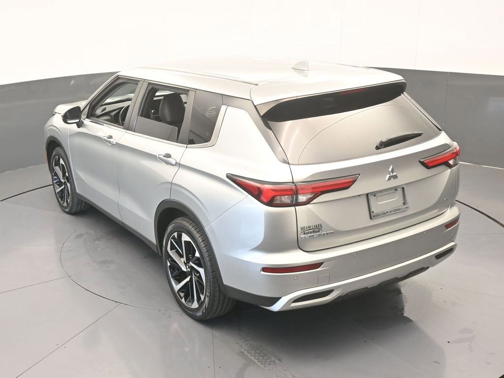 Used 2022 Mitsubishi Outlander SE image 60