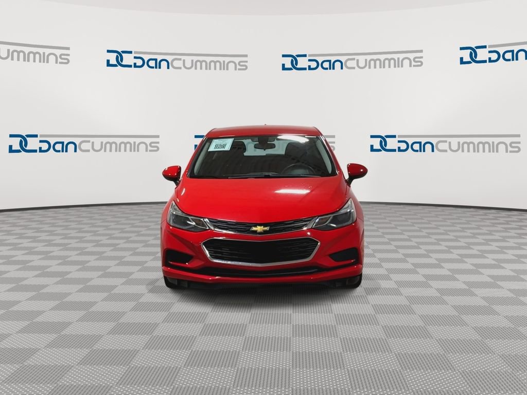 Used 2018 Chevrolet Cruze LT image 3