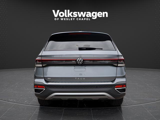 Used 2025 Volkswagen Taos SE FWD image 6
