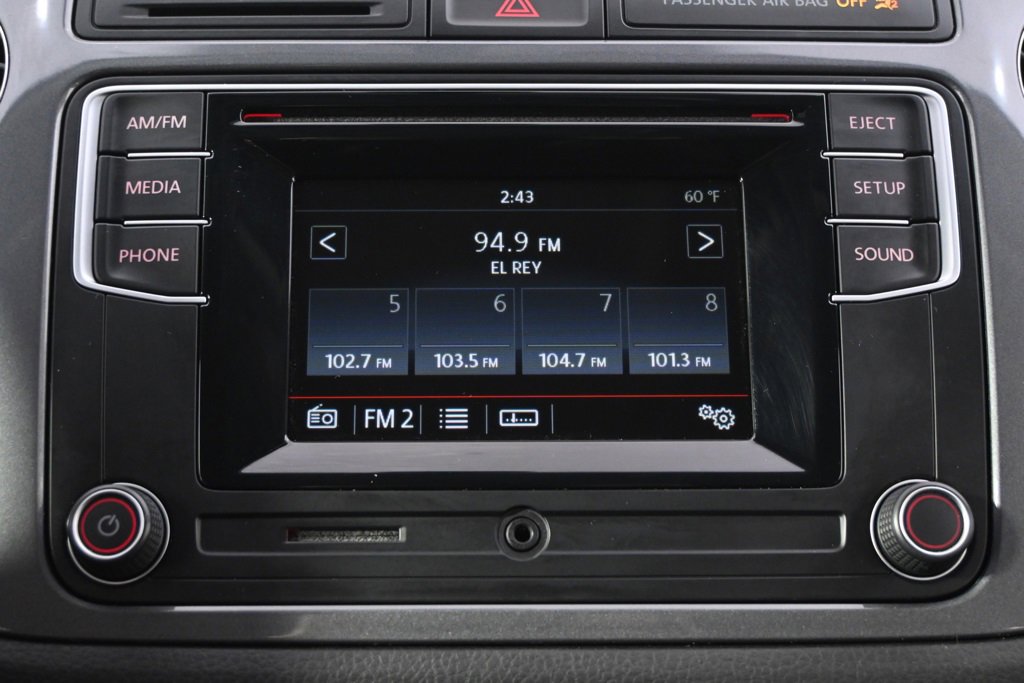 Used 2016 Volkswagen Tiguan S image 28