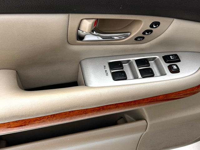 Used 2007 Lexus RX 400h AWD w/ Premium Plus Pkg image 22