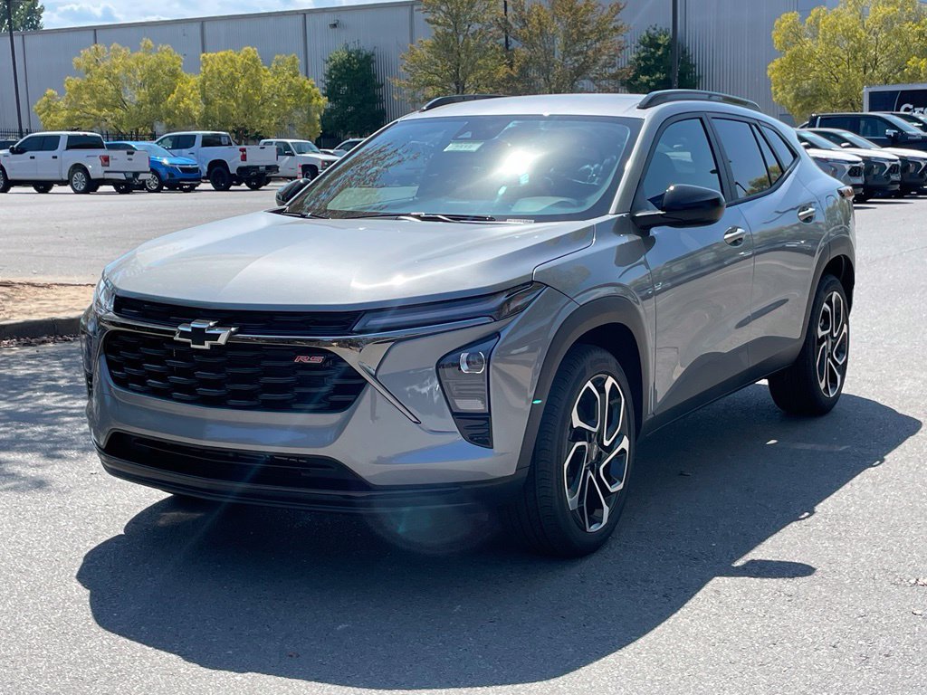 New 2026 Chevrolet Trax RS w/ Driver Confidence Package FWD image 3