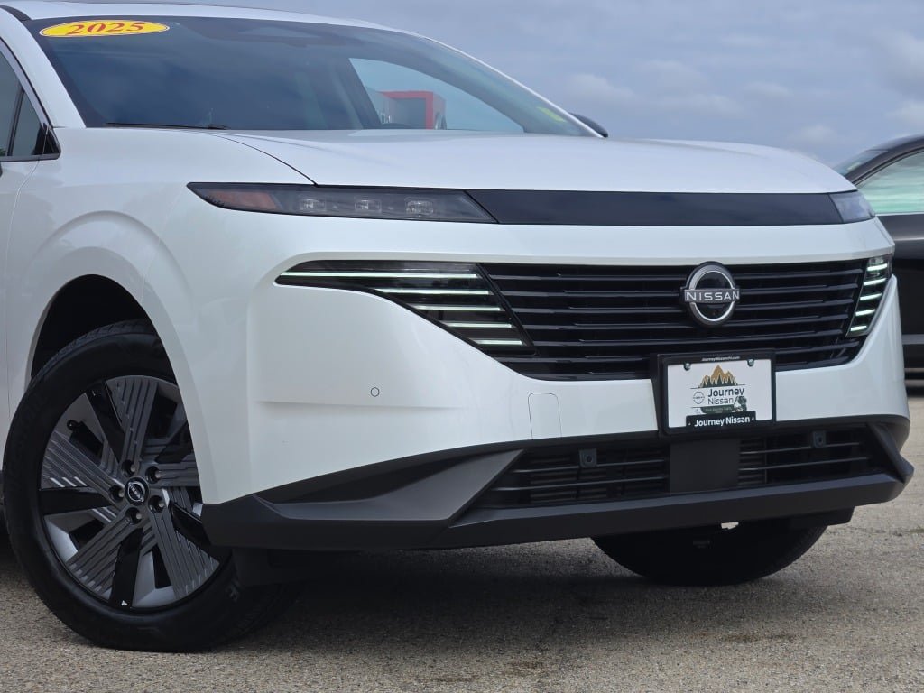 Used 2025 Nissan Murano SL AWD/4WD image 2