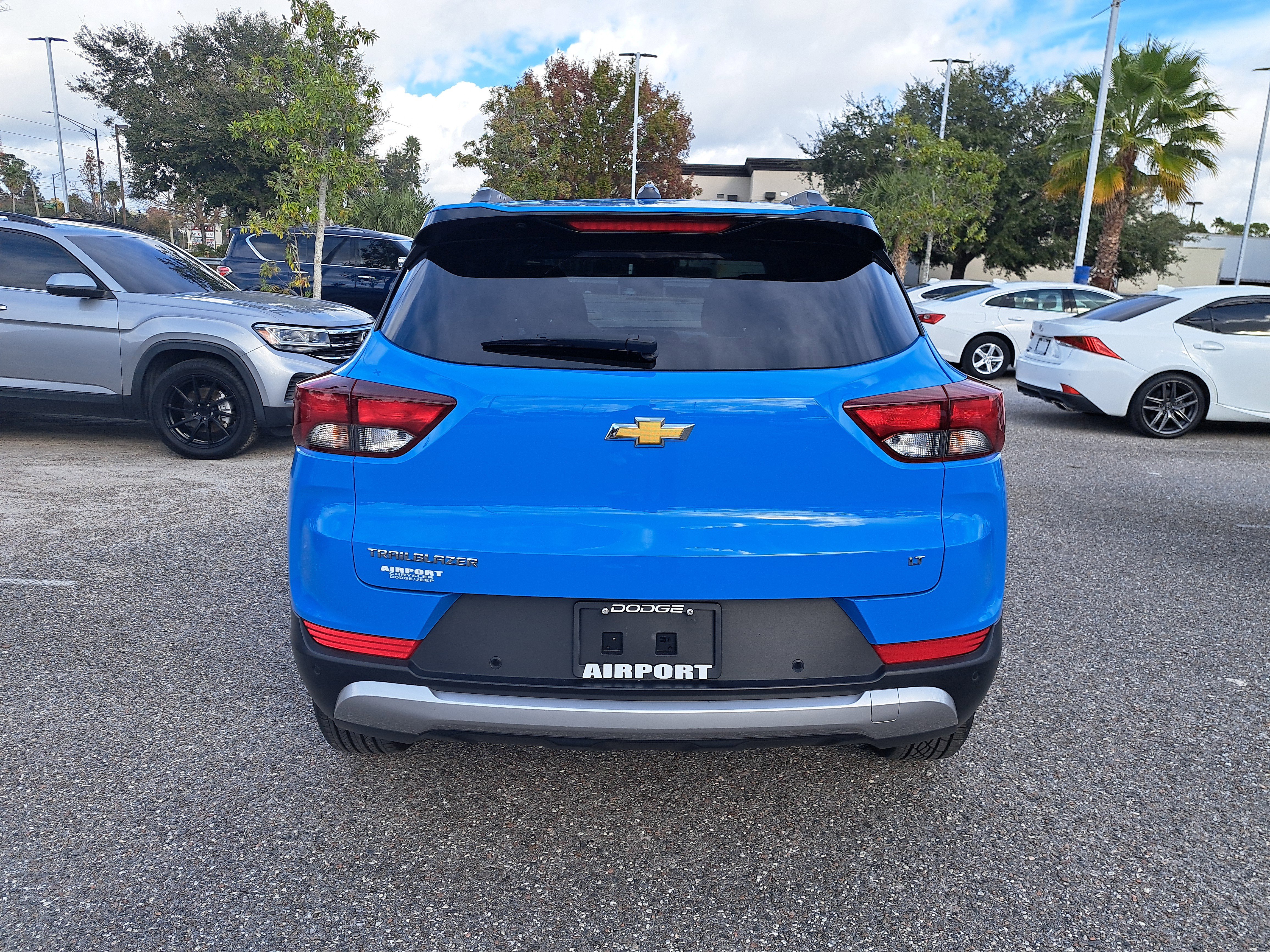 Used 2024 Chevrolet TrailBlazer LT w/ Driver Confidence Package image 5