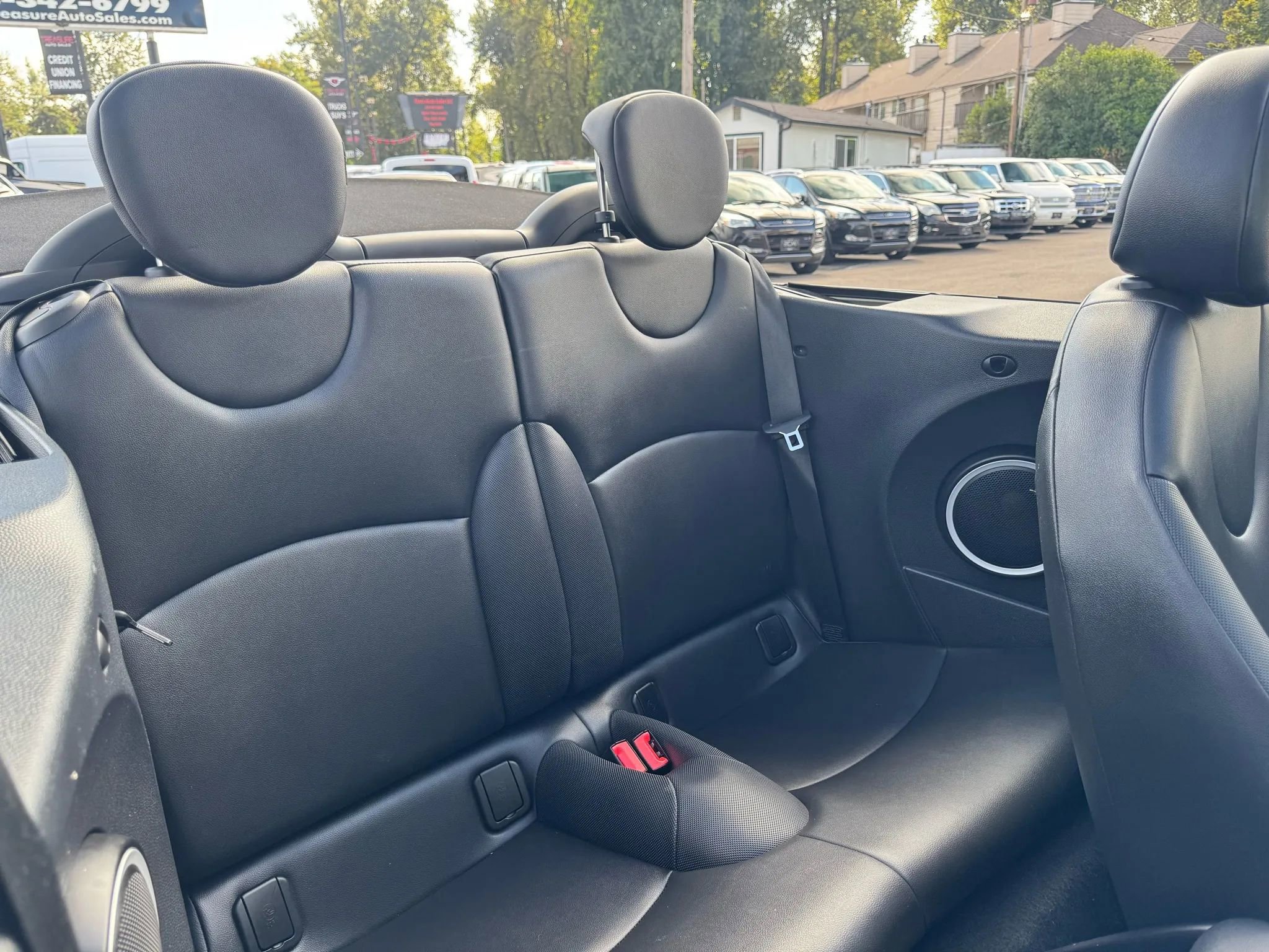 Used 2012 MINI Cooper Convertible image 25