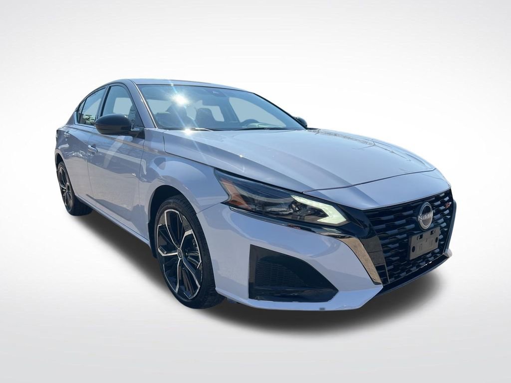 Certified 2023 Nissan Altima 2.5 SR w/ SR Premium Package video 3