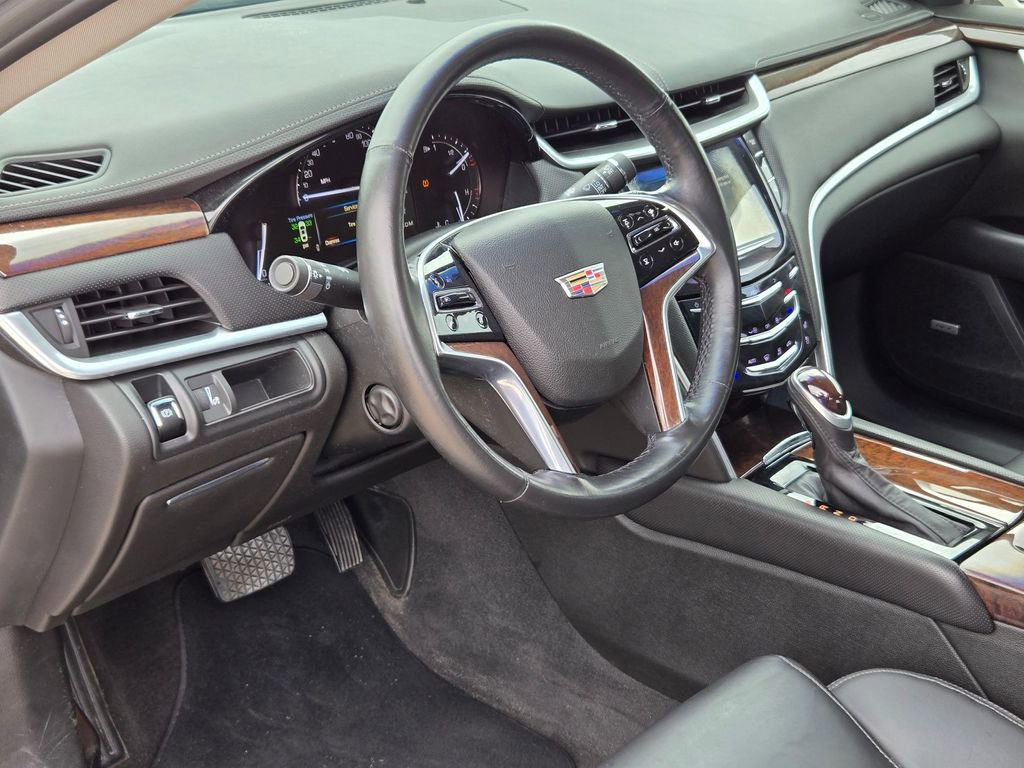 Used 2017 Cadillac XTS Luxury image 9