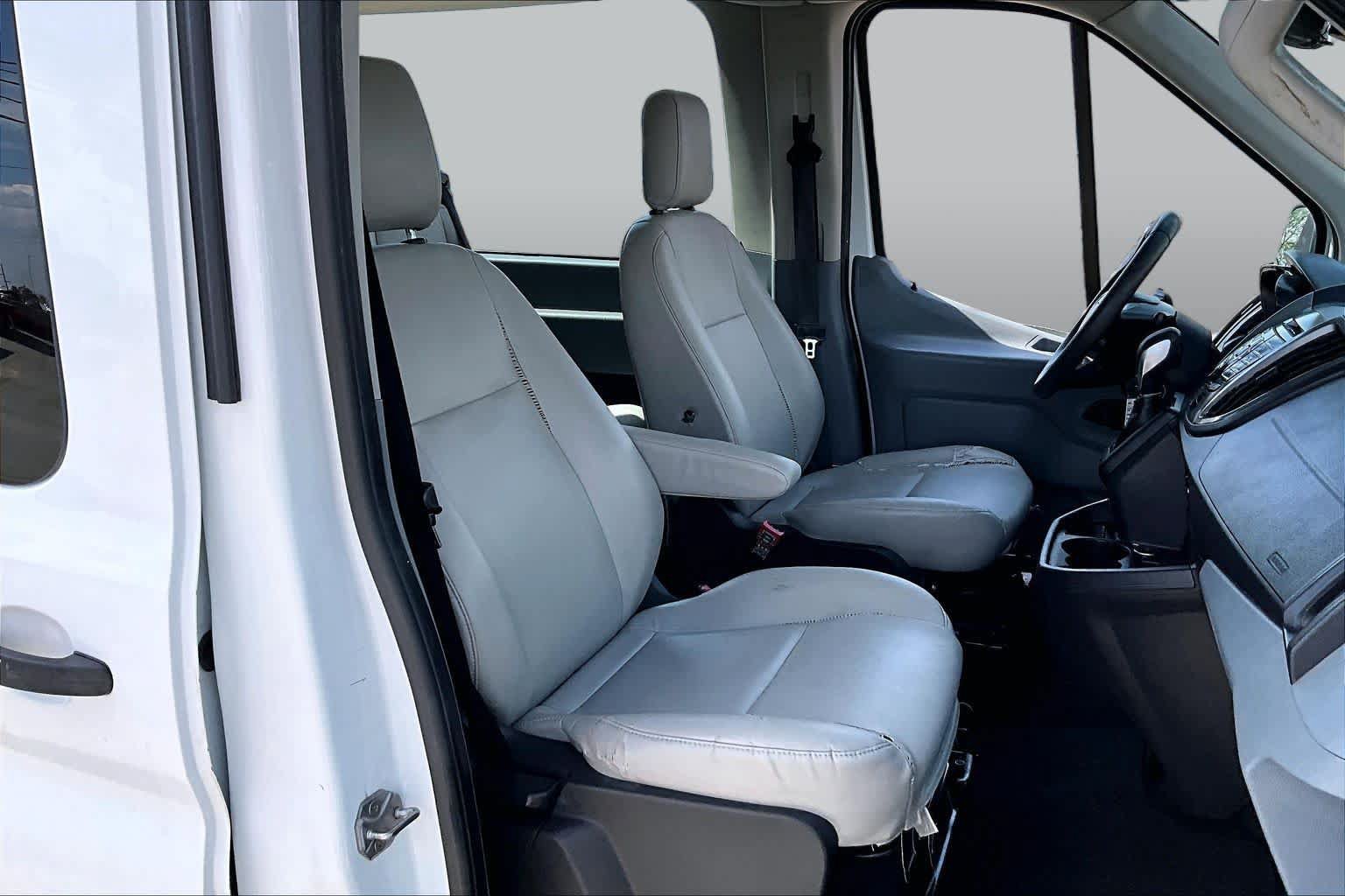Used 2016 Ford Transit 350 XLT RWD image 9