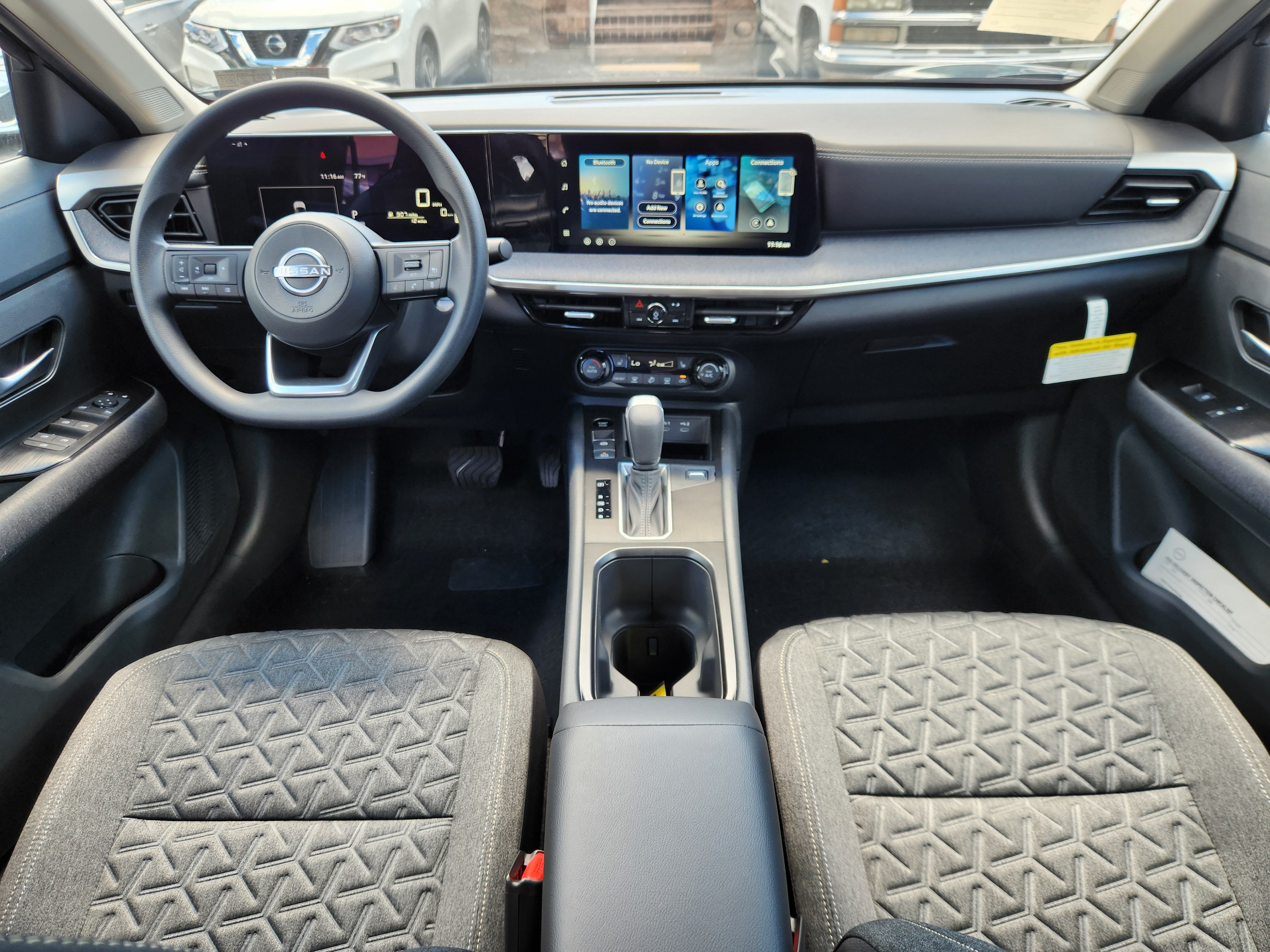 Used 2026 Nissan Kicks SV AWD/4WD image 15
