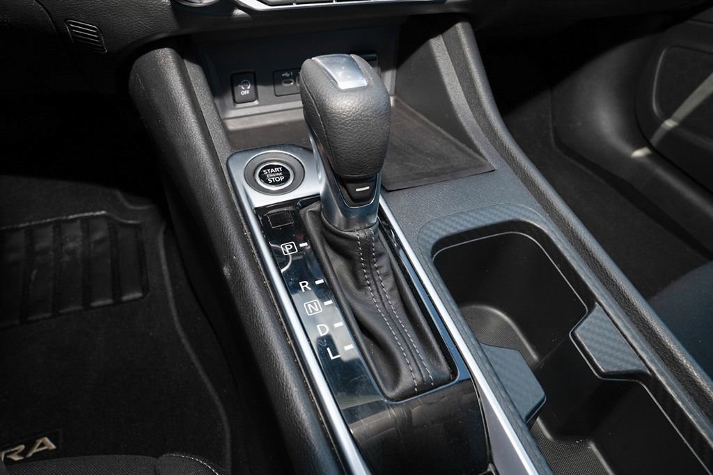 Used 2024 Nissan Sentra SV FWD image 15