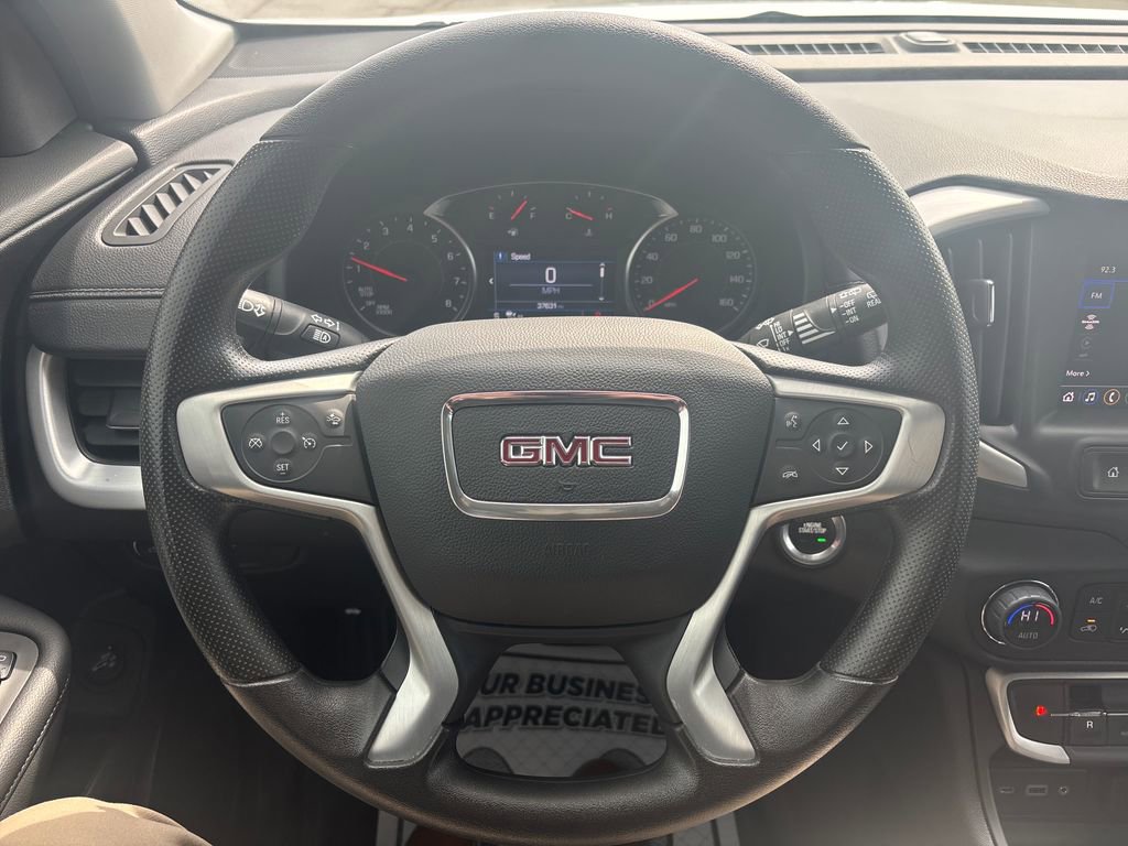 Used 2024 GMC Terrain SLE w/ Driver Convenience Package image 19