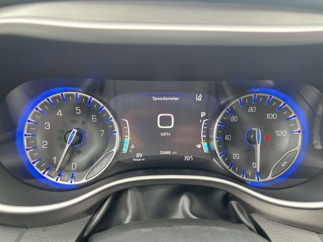 Certified 2024 Chrysler Pacifica Touring-L FWD image 25