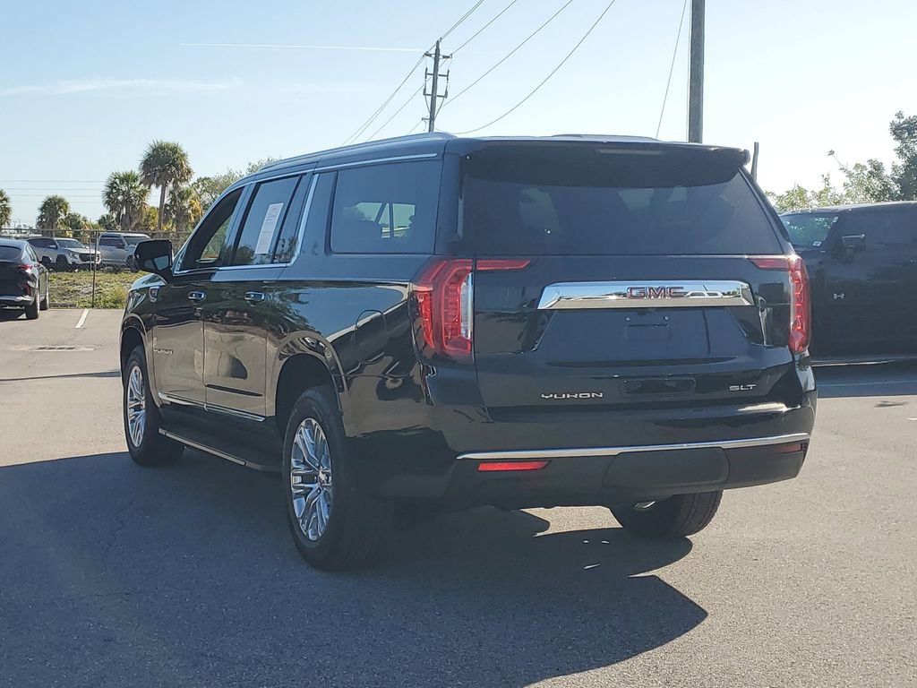 Used 2024 GMC Yukon XL SLT w/ SLT Luxury Package image 3