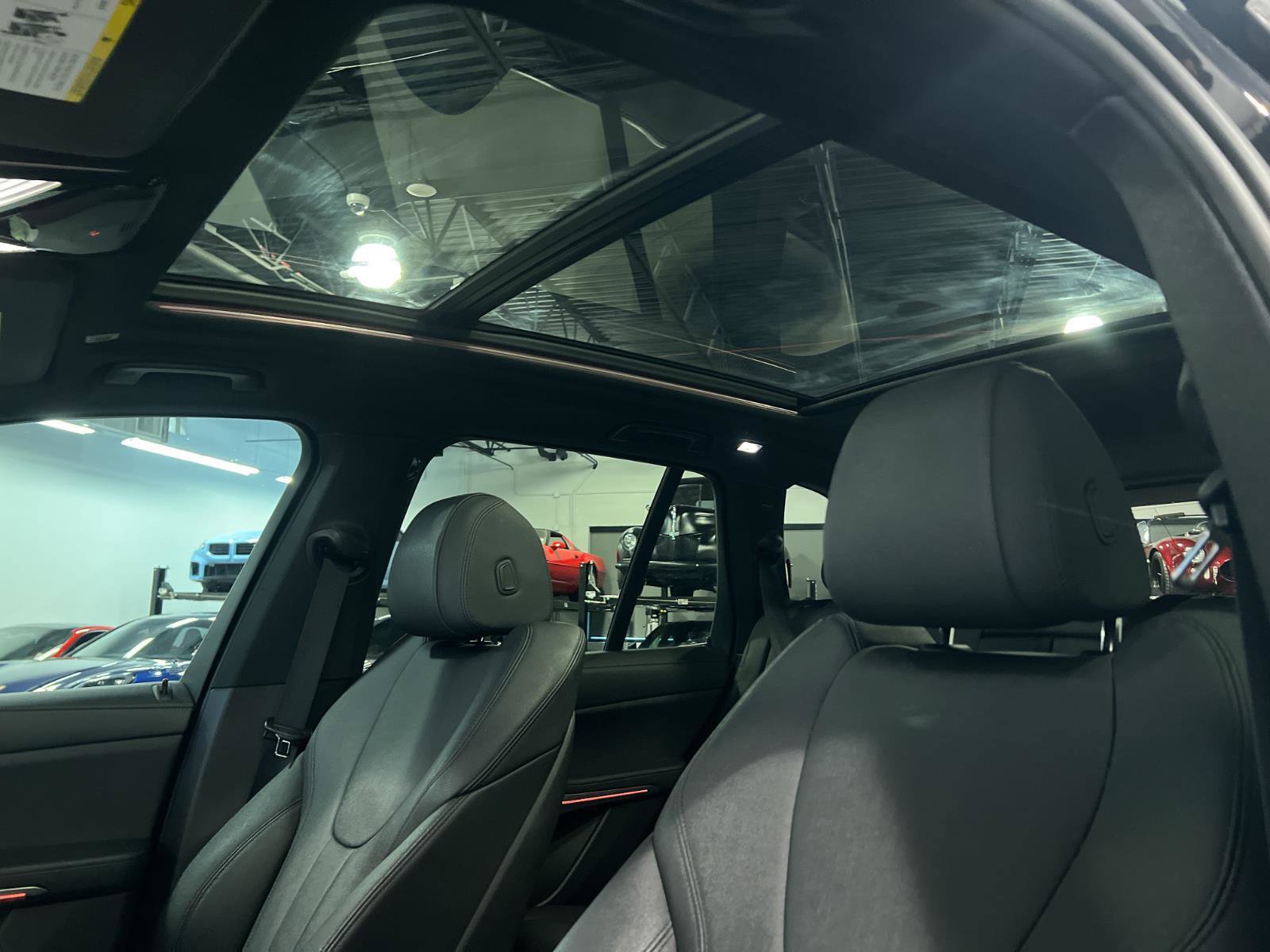 Used 2020 BMW X5 xDrive40i w/ Premium Package image 25