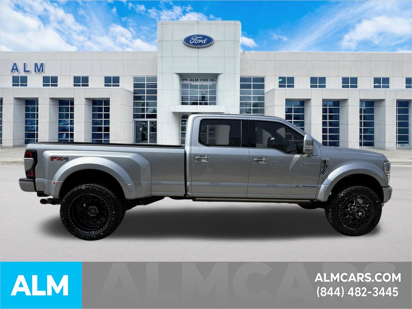 Used 2022 Ford F450 Platinum w/ FX4 Off-Road Package image 5