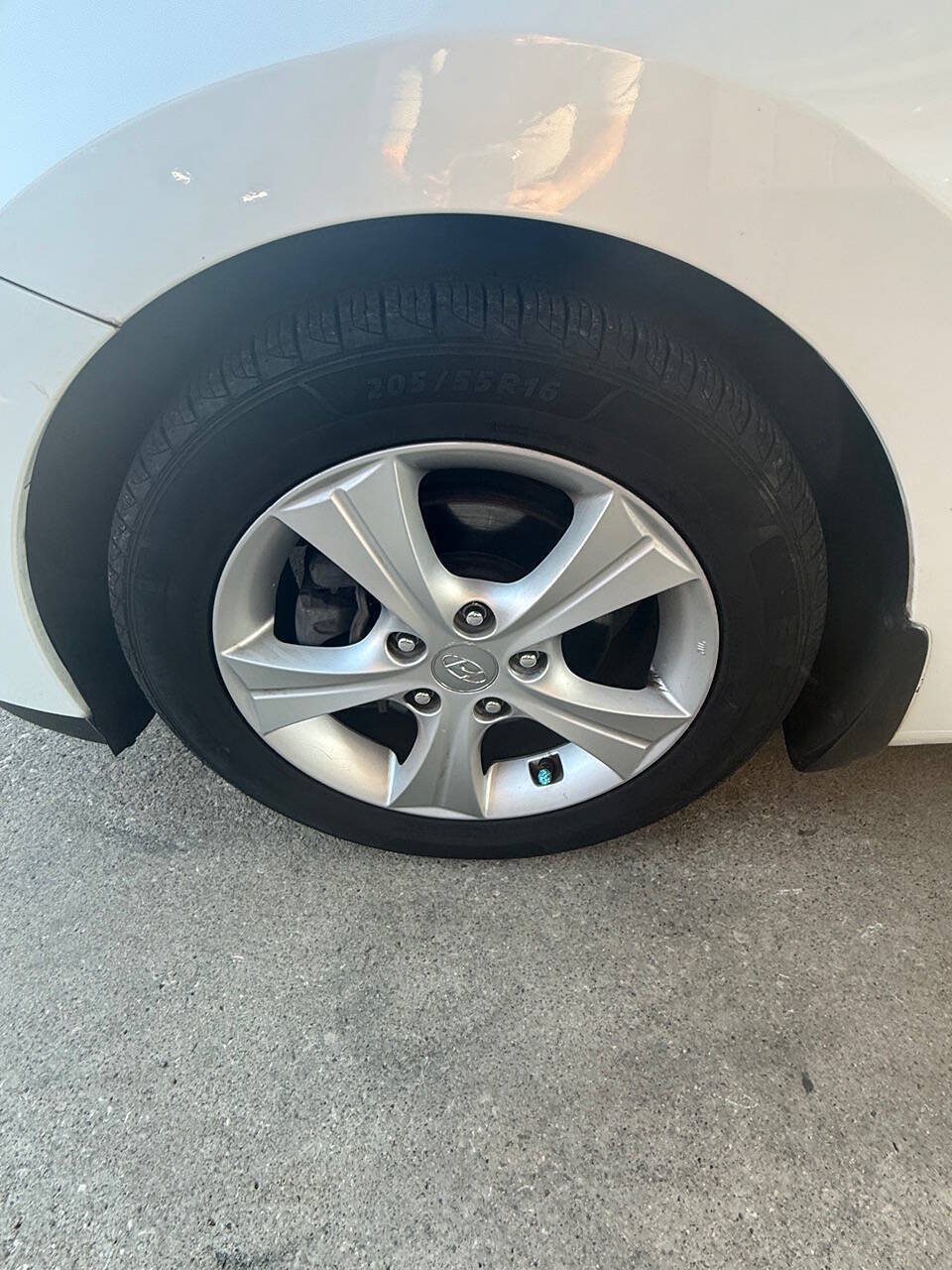 Used 2016 Hyundai Elantra Value Edition FWD image 32