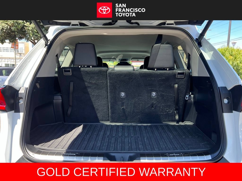 Certified 2024 Toyota Grand Highlander FWD image 40
