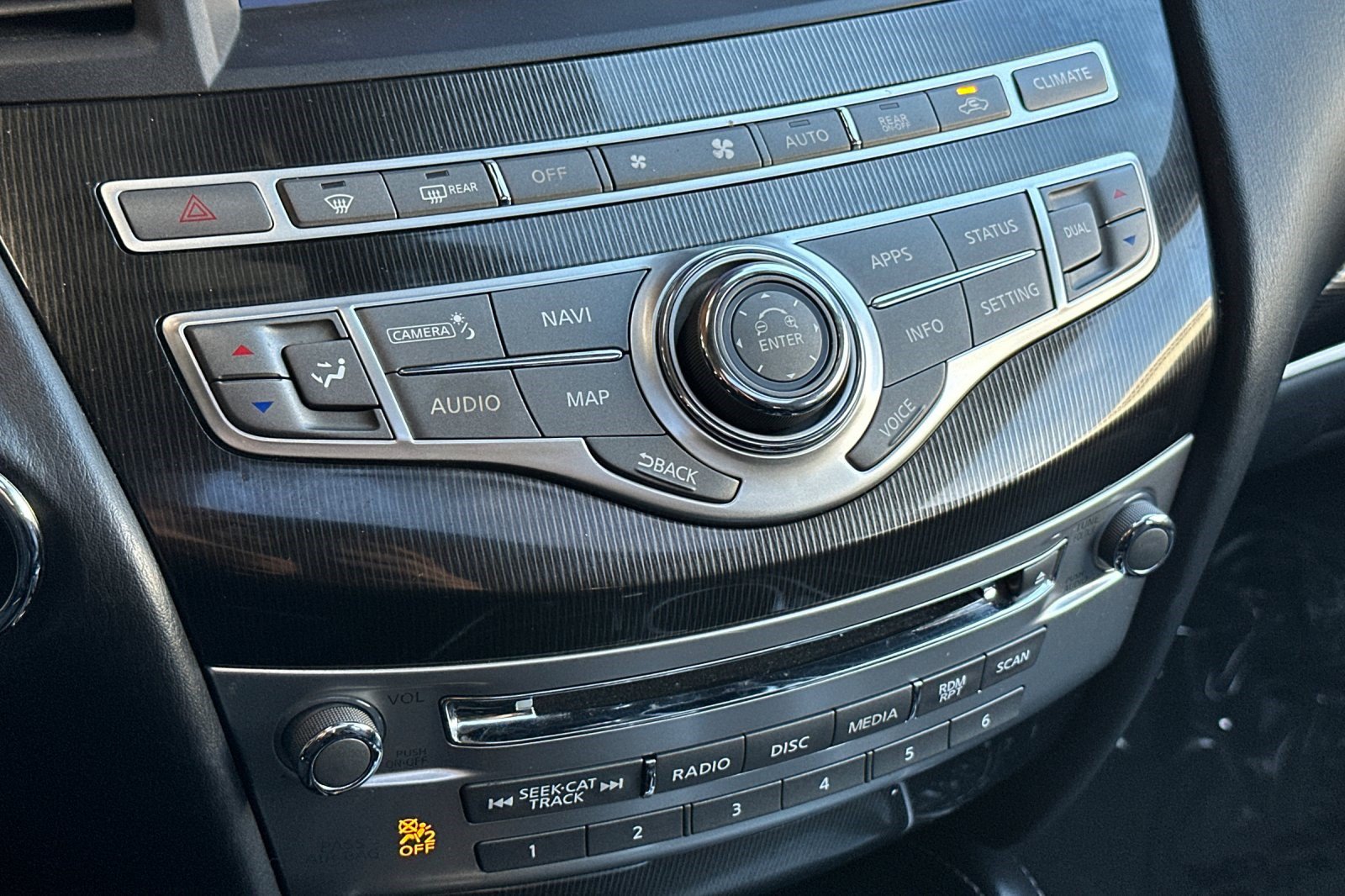 Used 2019 INFINITI QX60 Luxe w/ Essential Package AWD/4WD image 19