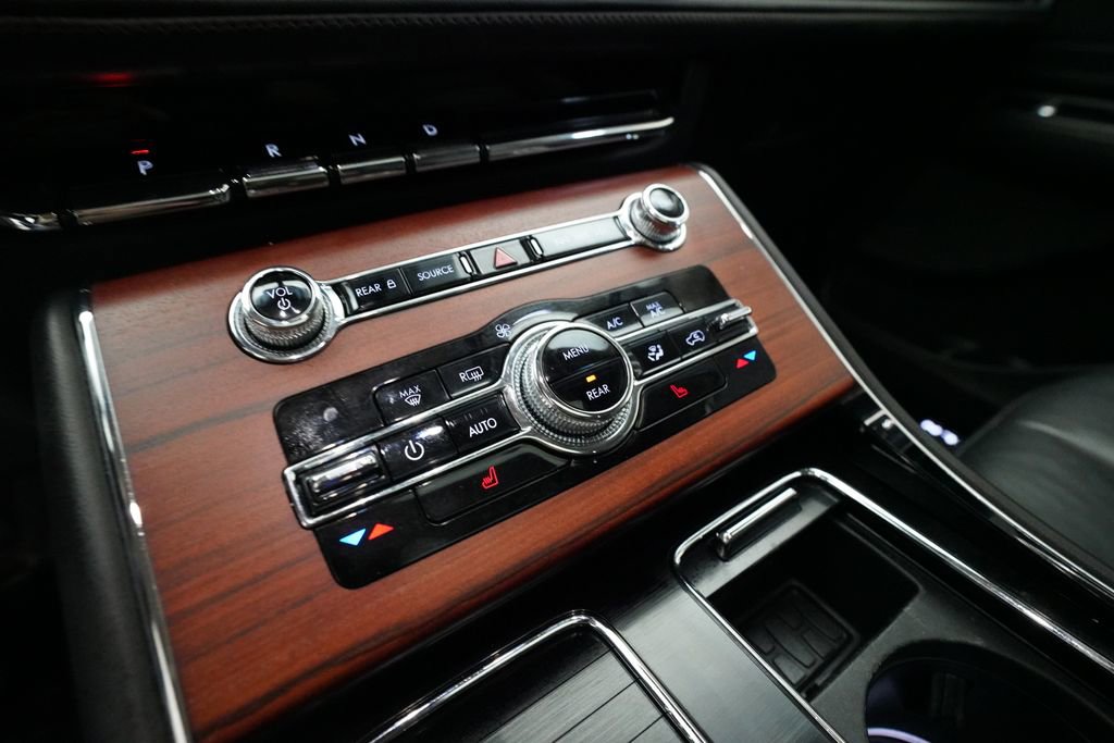 Used 2022 Lincoln Aviator Grand Touring image 22