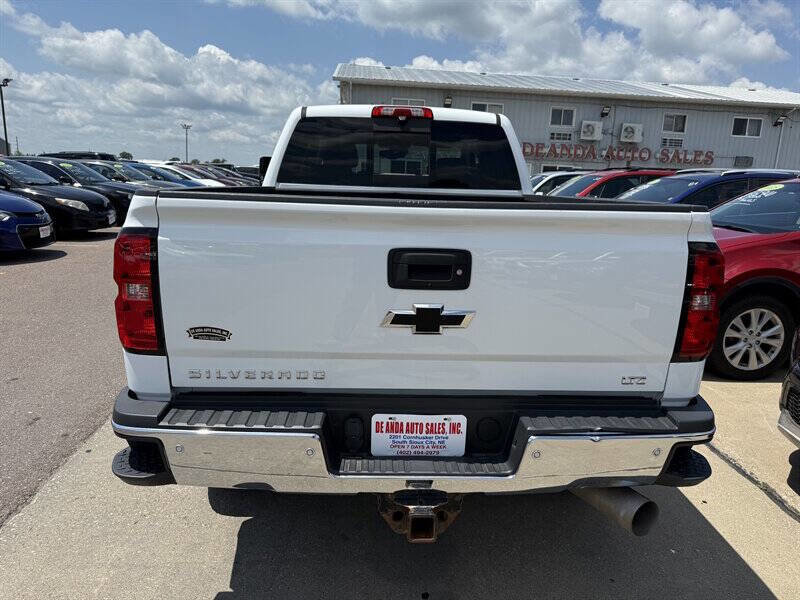 Used 2017 Chevrolet Silverado 3500 LTZ w/ Duramax Plus Package image 6