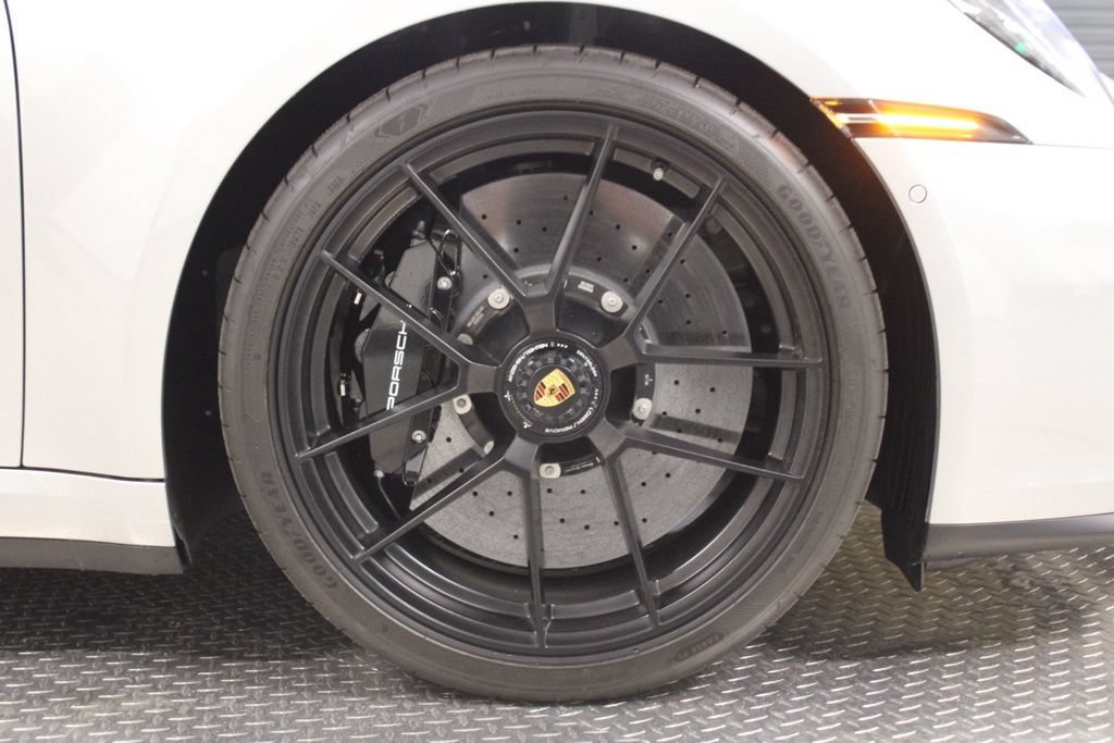 Certified 2026 Porsche 911 Carrera GTS RWD image 16