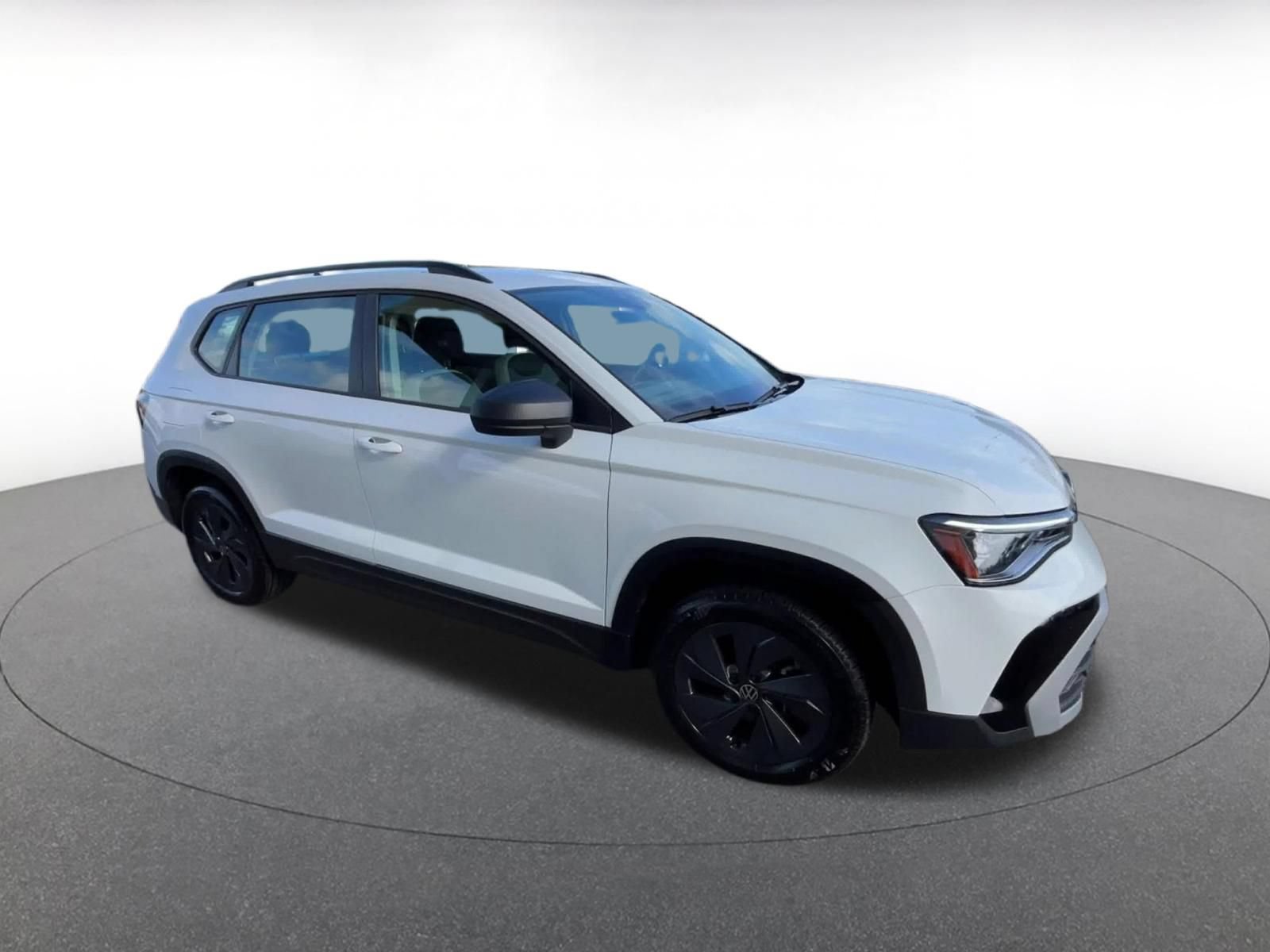 Used 2026 Volkswagen Taos S FWD image 2