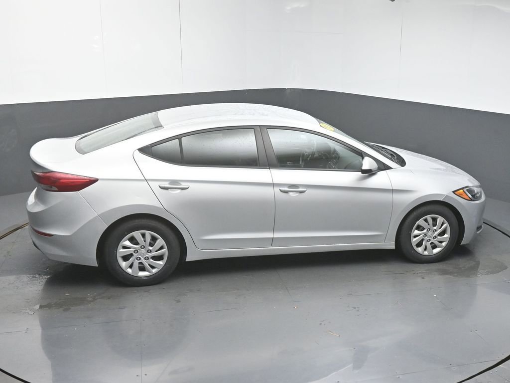 Used 2018 Hyundai Elantra SE w/ Cargo Package image 44