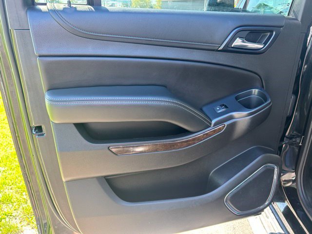 Used 2018 Chevrolet Suburban LT AWD/4WD image 31