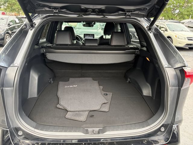 Used 2021 Toyota RAV4 XSE w/ Carpet Mat Package (TMS) AWD/4WD image 12