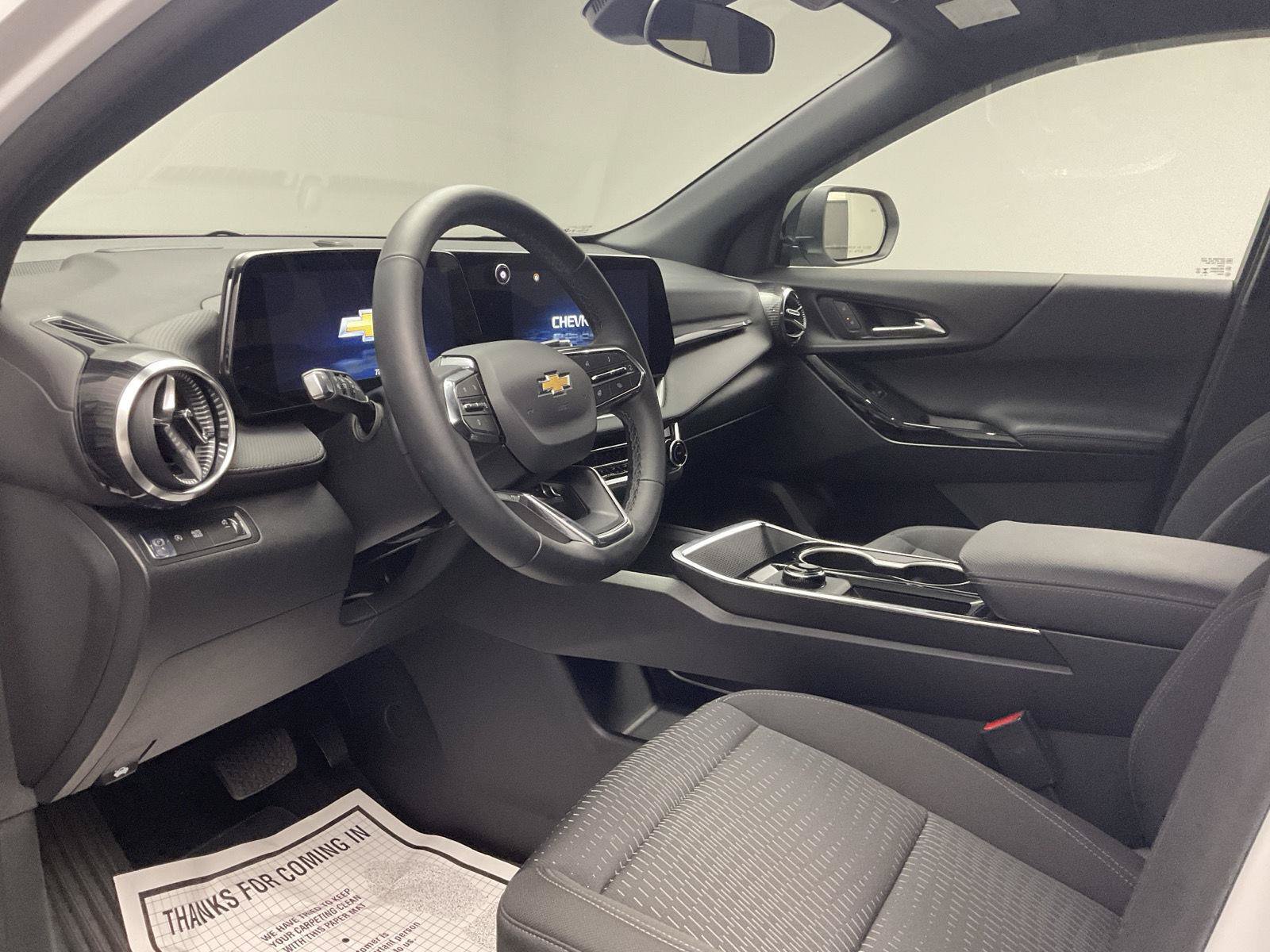 Certified 2026 Chevrolet Equinox LT w/ LPO, Floor Liner Package FWD image 11
