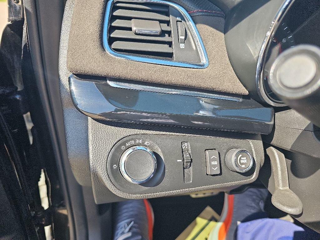 Used 2017 Chevrolet SS RWD image 28